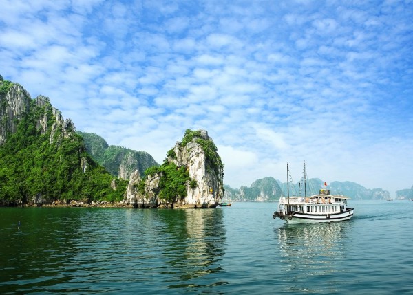 CODE JT02: HANOI – HALONG BAY  3DAYS 2NIGHTS