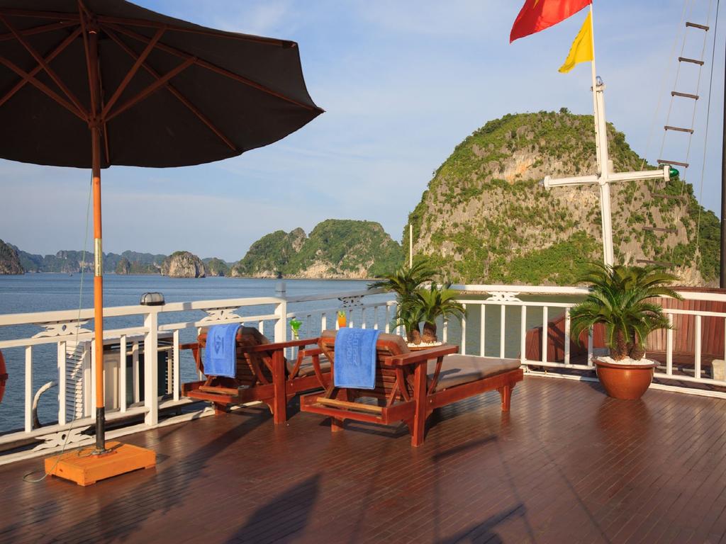 HALONG GARDEN BAY CRUISE - WOODEN 4 STAR CRUISE
