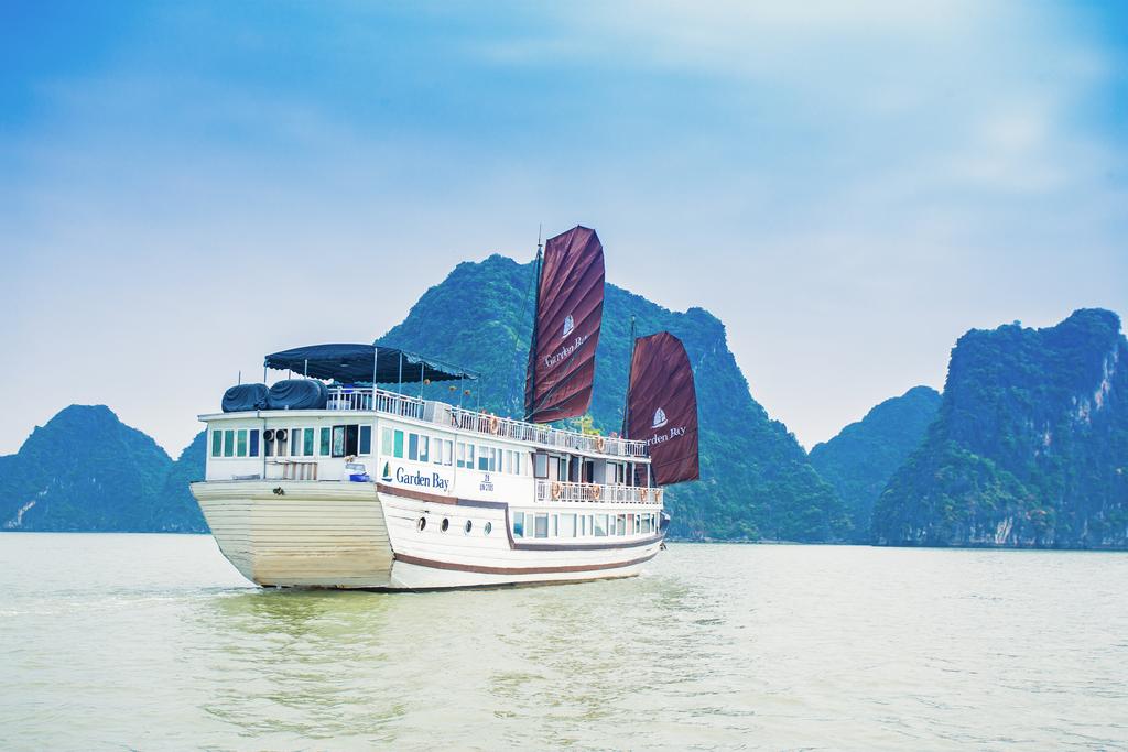 HALONG GARDEN BAY CRUISE - WOODEN 4 STAR CRUISE