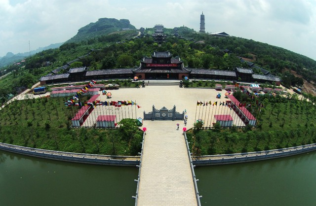 Bai Dinh Pagoda - Trang An Eco Tourism Day Trip