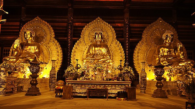 Bai Dinh Pagoda - Trang An Eco Tourism Day Trip