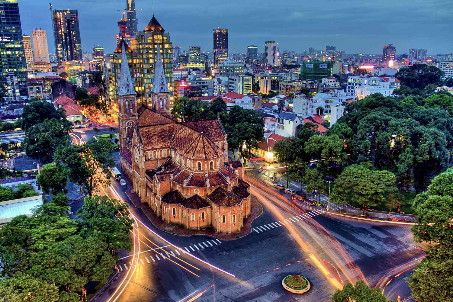 CODE VJ17: HO CHI MINH – CITY TOUR – CU CHI 3 DAYS 2 NIGHTS