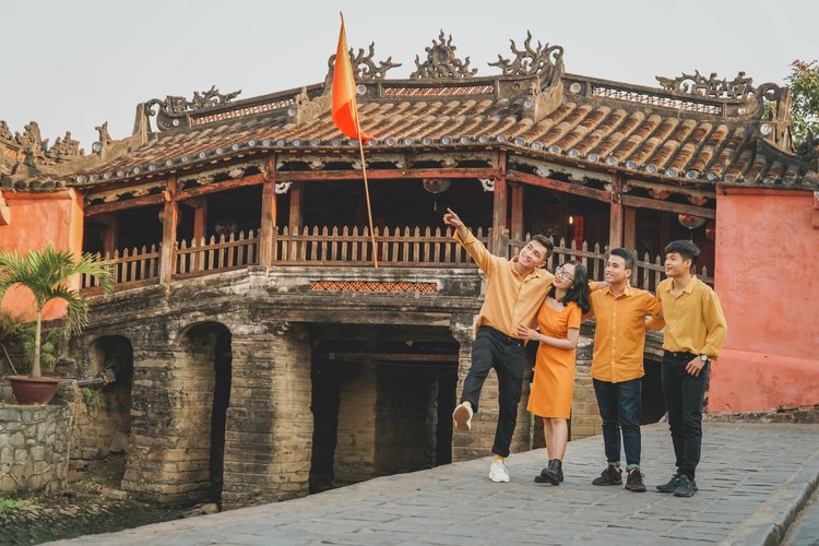 CODE VJ13:  DA NANG – HOI AN – HUE – BA NA HILL 4 DAYS 3 NIGHTS