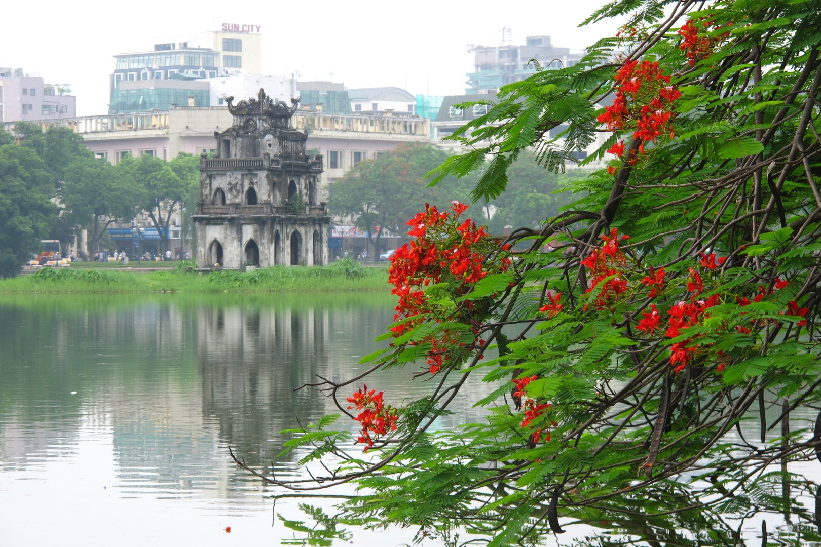 CODE VJ03: HA NOI CITY TOUR - HA LONG BAY 4DAYS 3 NIGHTS