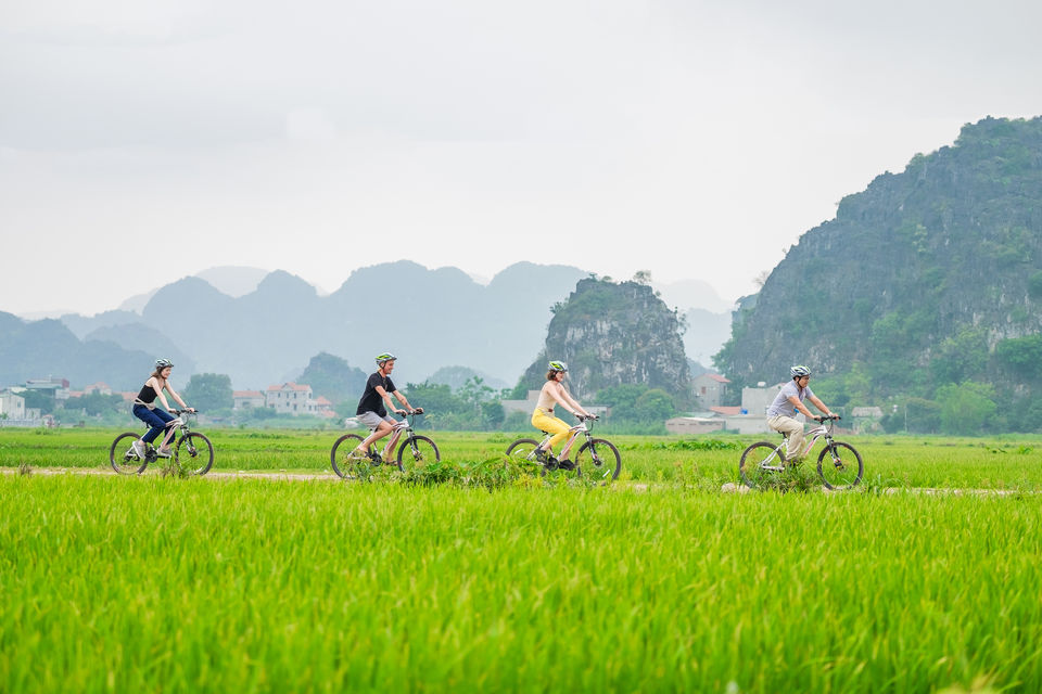 HANOI - HOA LU- TAM COC 1 DAY TRIP